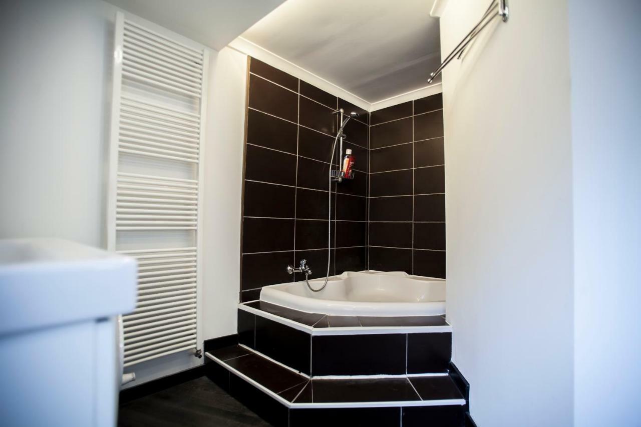 Luxury Suites Cathedral By Rikas Hotels Αμβέρσα Εξωτερικό φωτογραφία